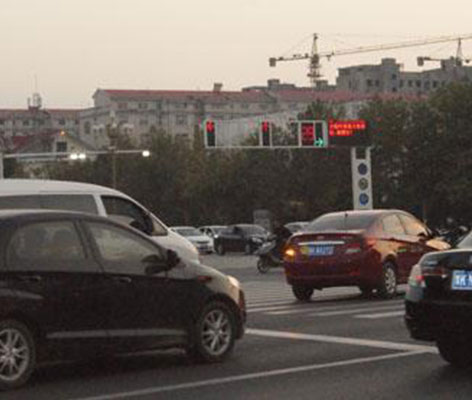 城市道路信號(hào)燈